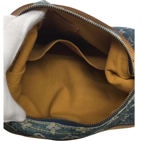 Louis Vuitton Blue Baggy PM - Picture 9 of 13